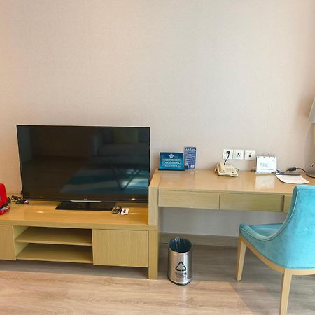 Holiday Inn Express Beijing Yizhuang By Ihg - Taxi 1 Hour To International Airport And 800 Meters To The Nearby Subway Eksteriør billede